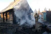 В Минусинском районе пламя охватило дачу