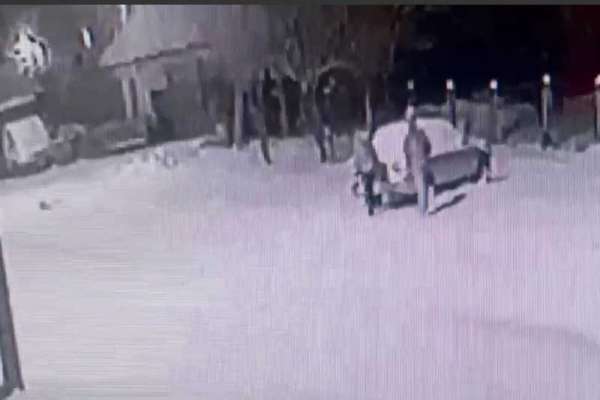 Двое юных жителей Хакасии угнали ночью незапертый автомобиль