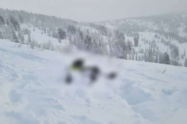В таежной местности Хакасии погибли двое снегоходчиков, возбуждено уголовное дело