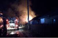 В Минусинске горел трехквартирный дом