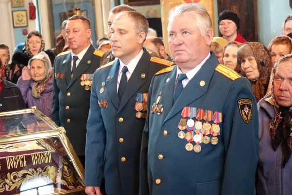 Начальника минусинских пожарных наградили Архиерейской грамотой (фото)