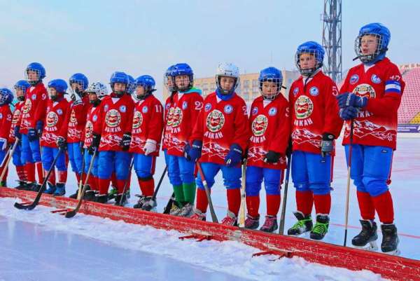 Хоккеисты Хакасии вышли в финал Всероссийских соревнований