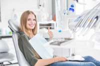 Лечение кариеса: на что обратить внимание при выборе стоматолога